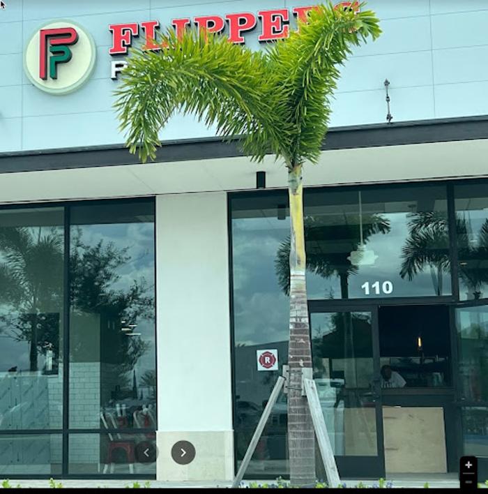 Flippers Pizzeria - Orlando, FL