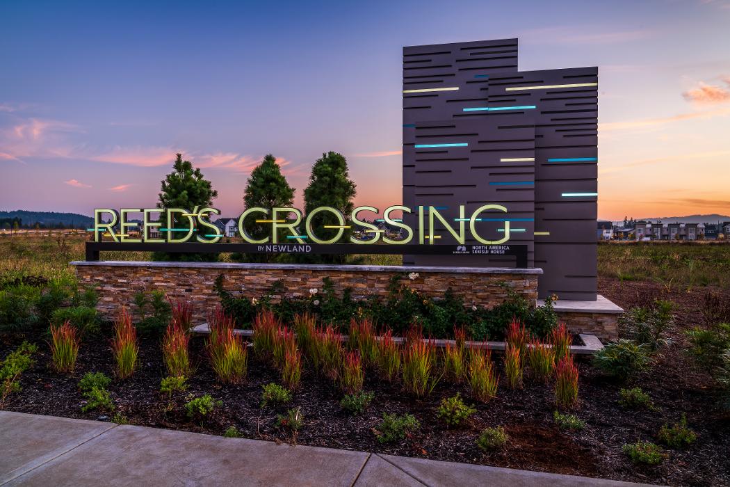 Reed's Crossing Logo