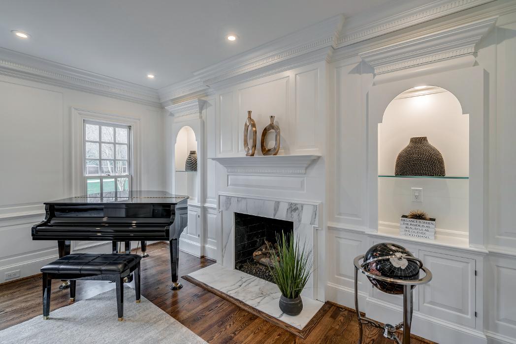 AVENUES Stage + Design - Waxhaw, NC