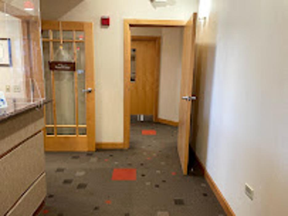 Pine Dental Care: Glenview - Glenview NAS, IL