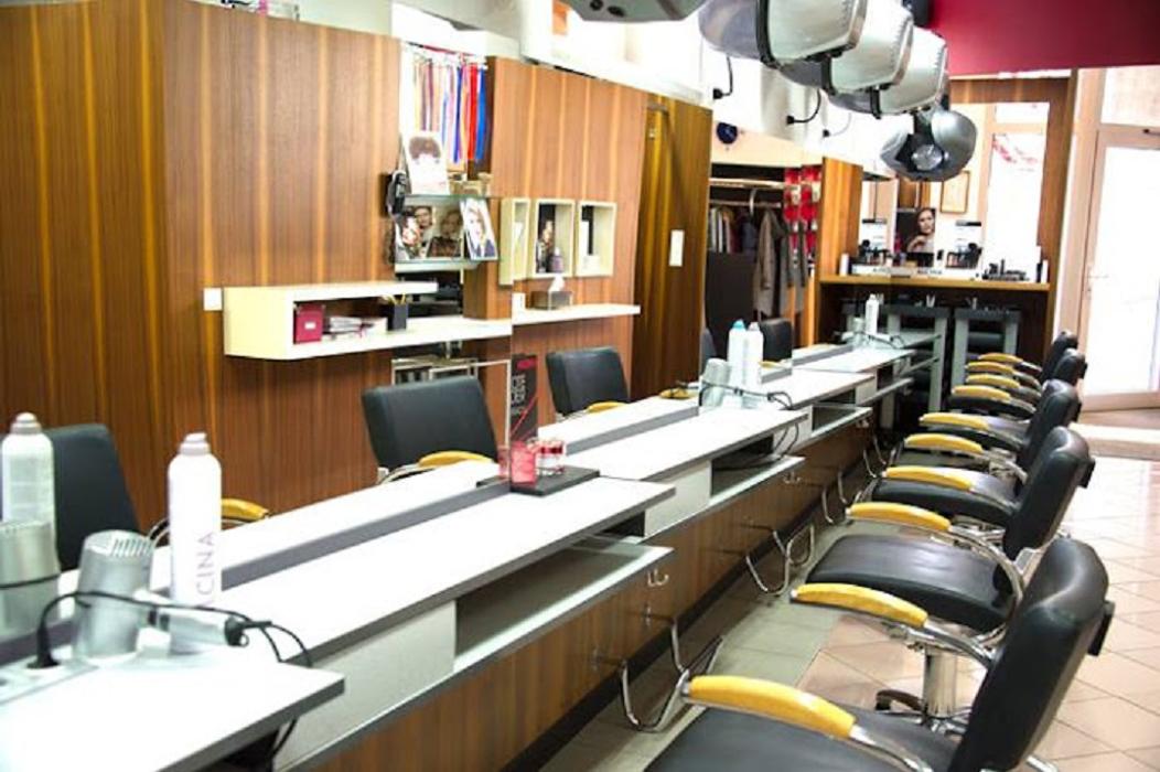 Salon Er/Sie Simone Pöhli, Erzherzog-Eugen-Straße in Innsbruck