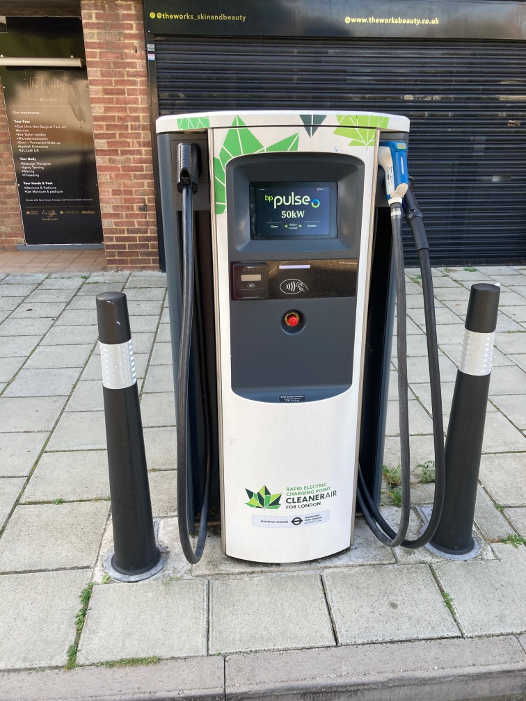 bp pulse Charging Station New Malden 03300 165126