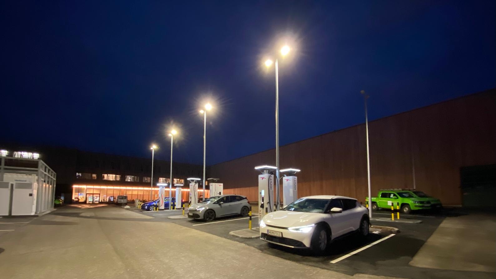 IONITY Charging Station, Solarstraße in Eberstalzell