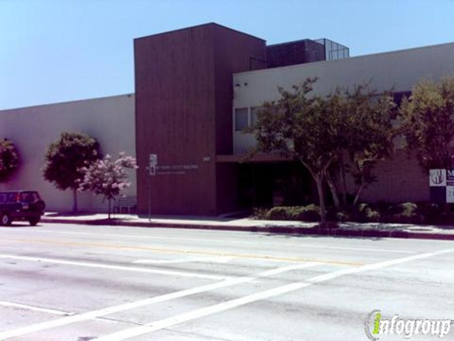 Santoro Dentistry Image