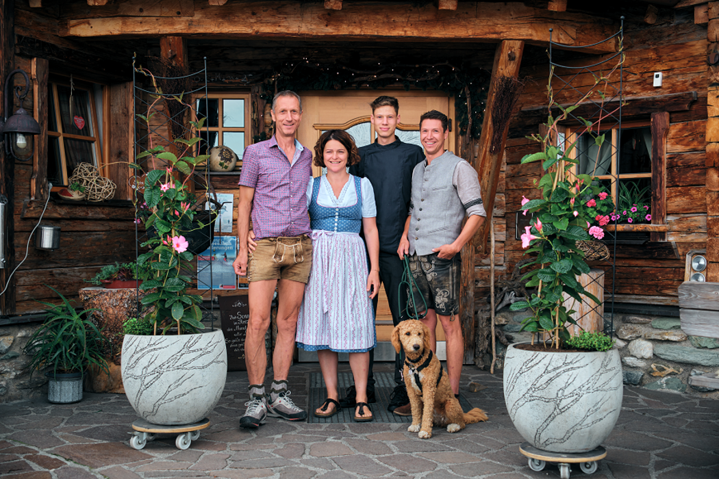 Gehwolfalm, Bergstraße in Unterberg