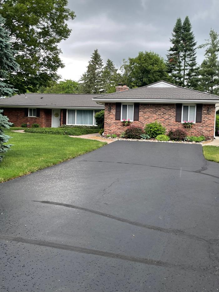 Men at Work Contractors & Roofing - Clinton Township, MI