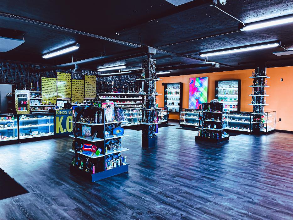 Kings of Vapor - Kent, OH