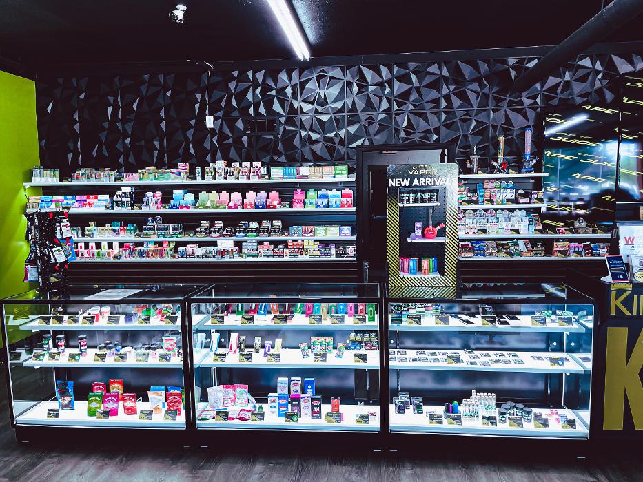 Kings of Vapor - Kent, OH