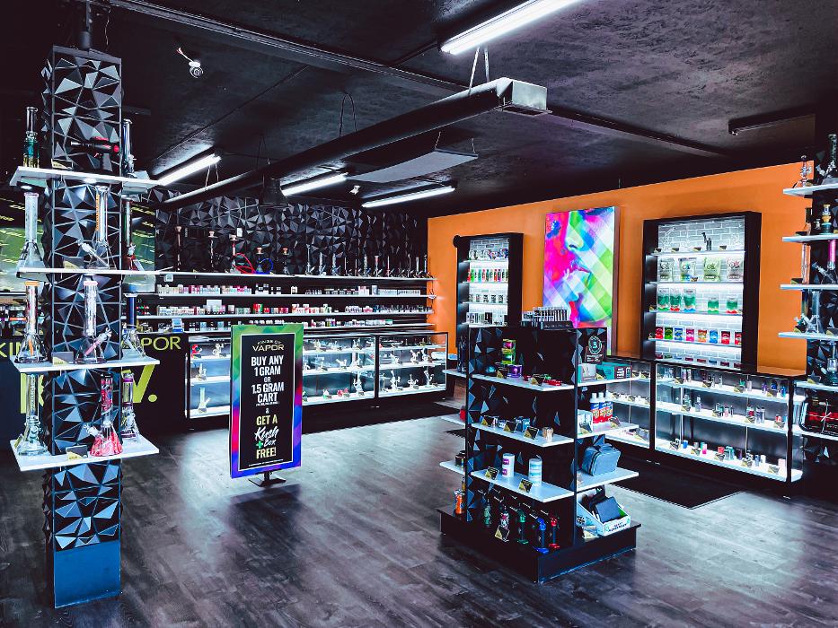 Kings of Vapor - Kent, OH