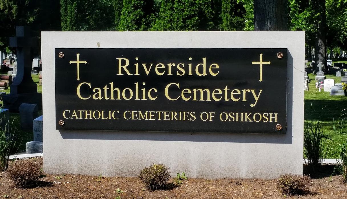 G. Reinke & Company Monuments - Oshkosh, WI