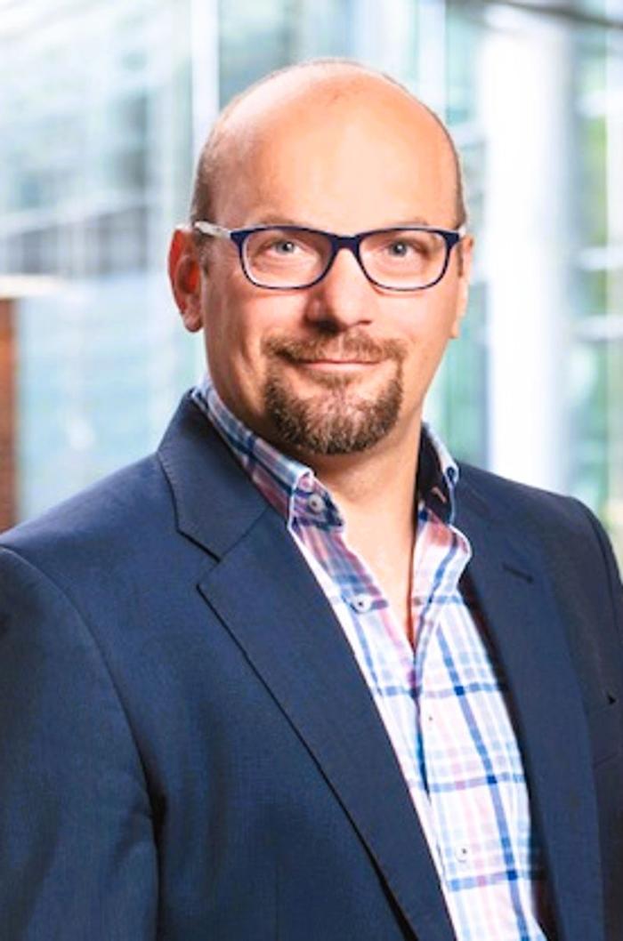 ERGO Versicherung Thomas Lindicke, Ferdinandstraße in Berlin