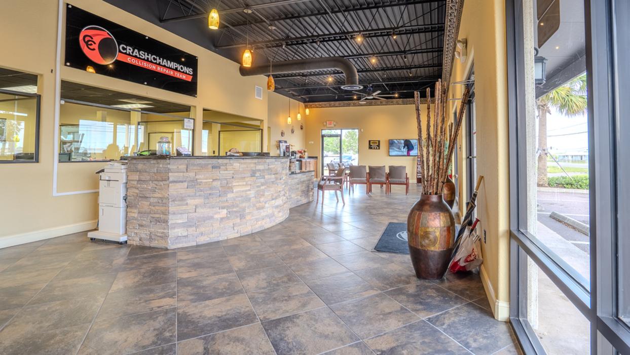 Crash Champions Collision Repair Pinellas Park - Pinellas Park, FL