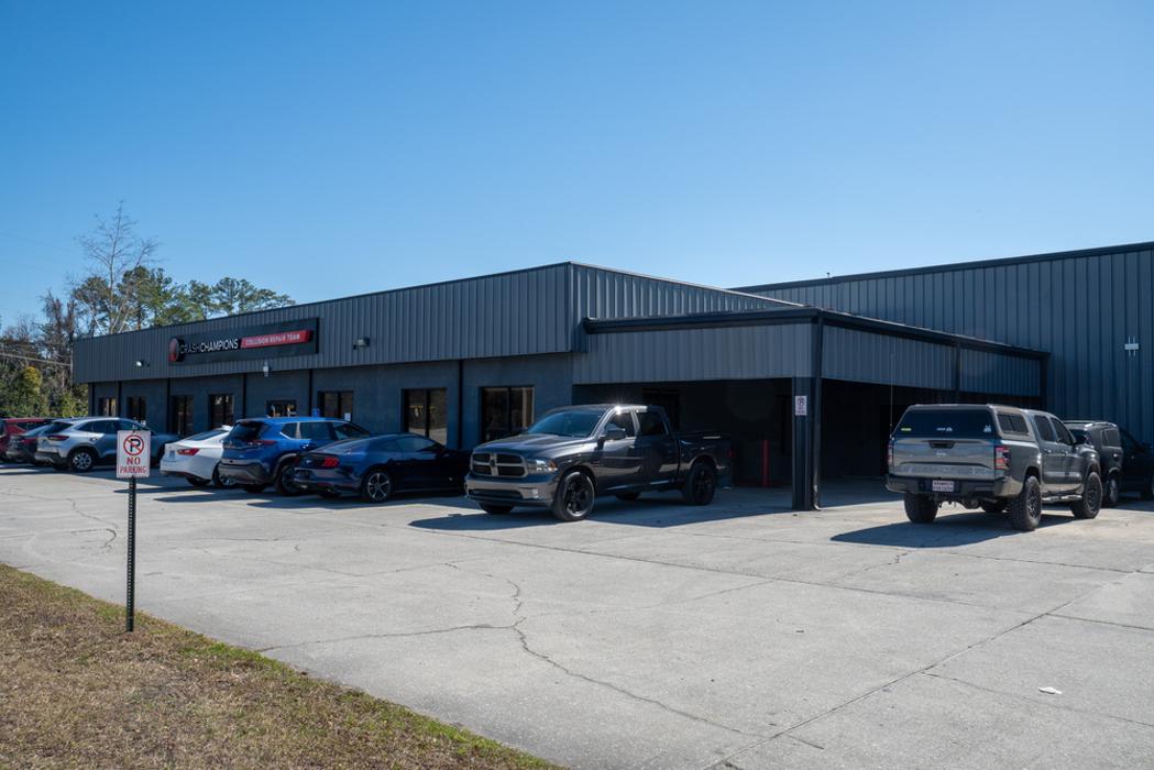 Crash Champions Collision Repair Sunbeam Rd Image