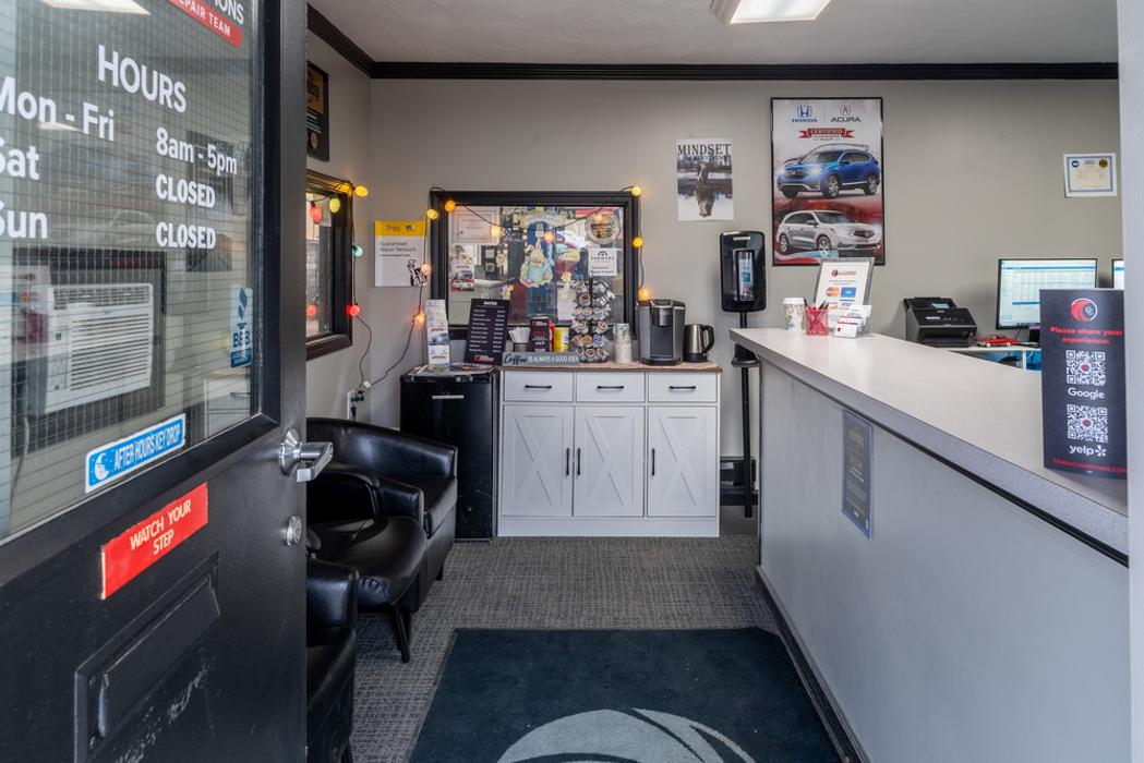 Crash Champions Collision Repair Akron Albrecht Image