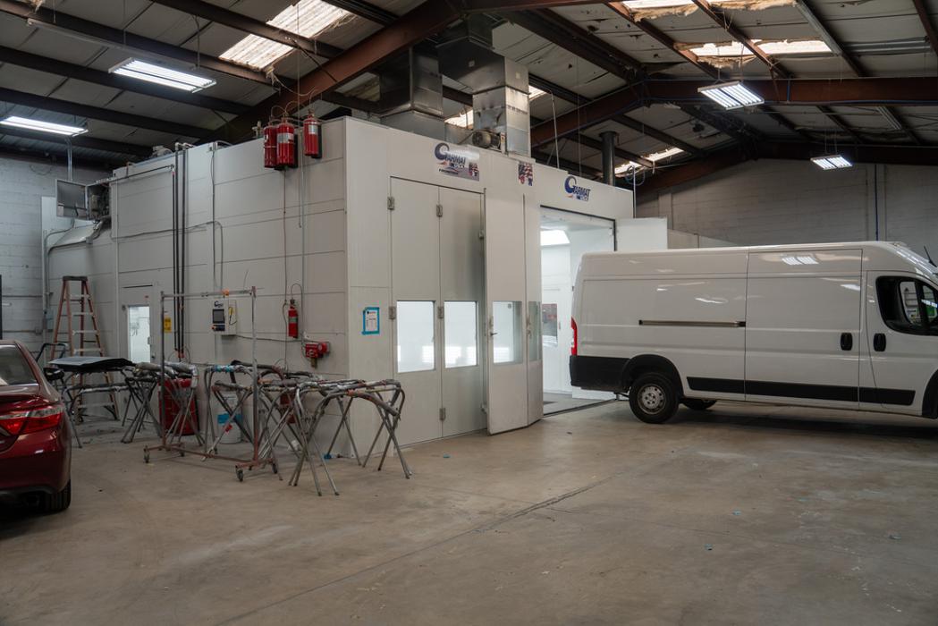 Crash Champions Collision Repair Cassat Ave - Jacksonville, FL