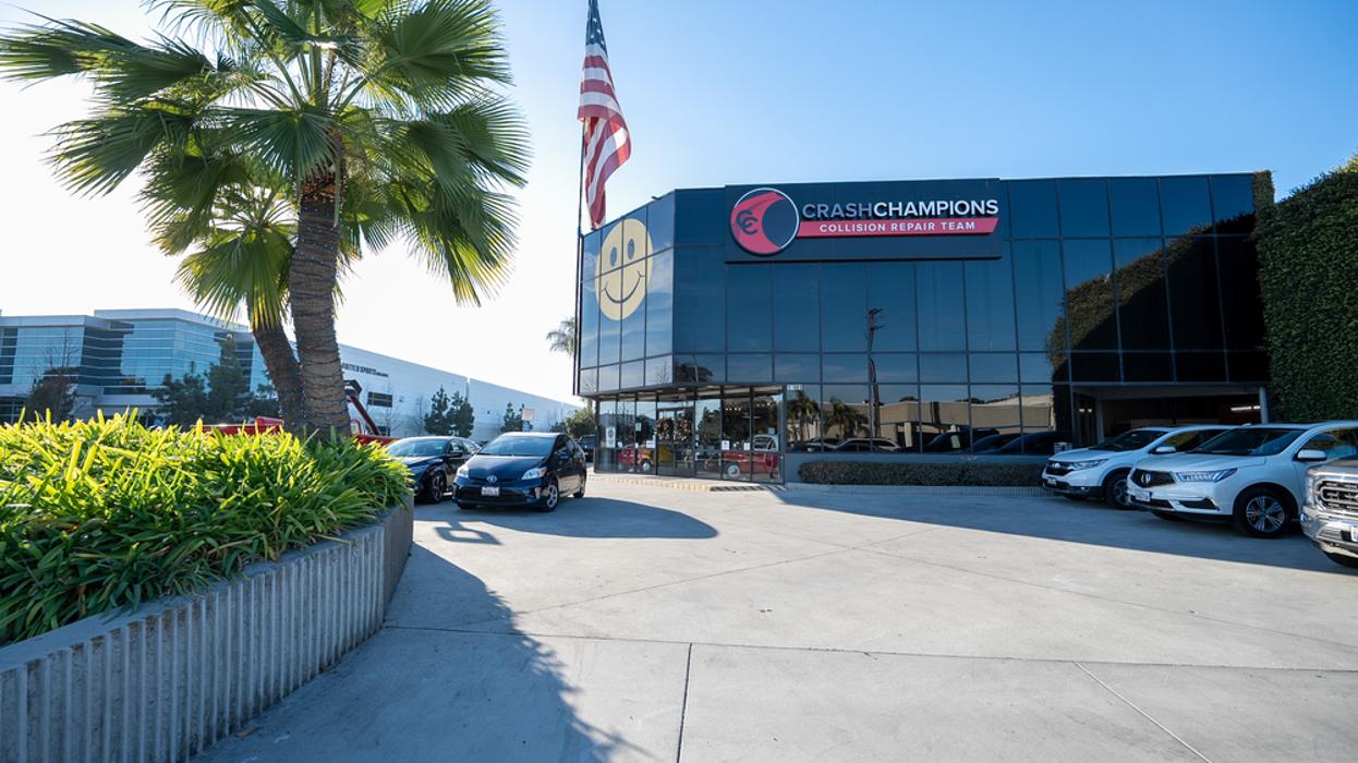 Crash Champions Collision Repair Fountain Valley - Fountain Valley, CA