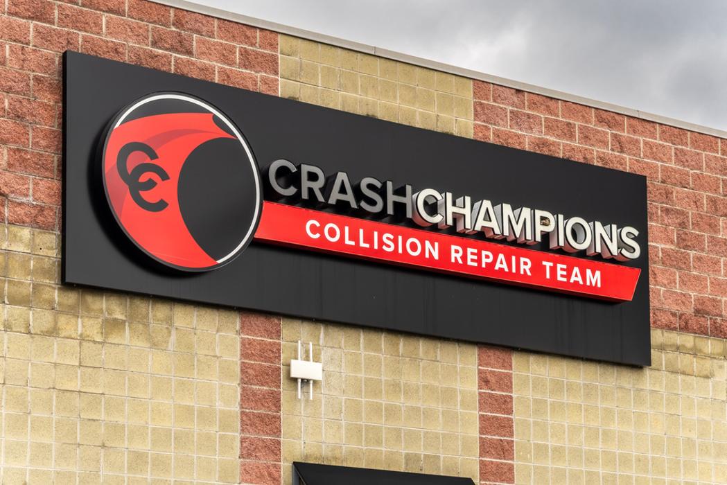 Crash Champions Collision Repair Akron Green Image