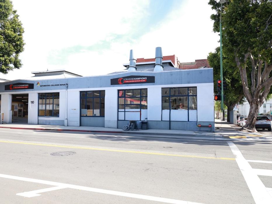 Crash Champions Collision Repair Oakland 10th Image