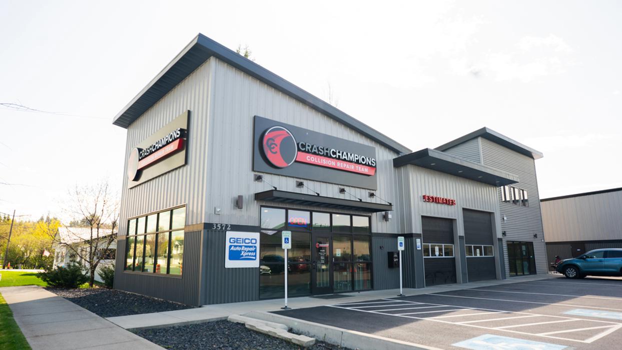 Crash Champions Collision Repair Post Falls Image