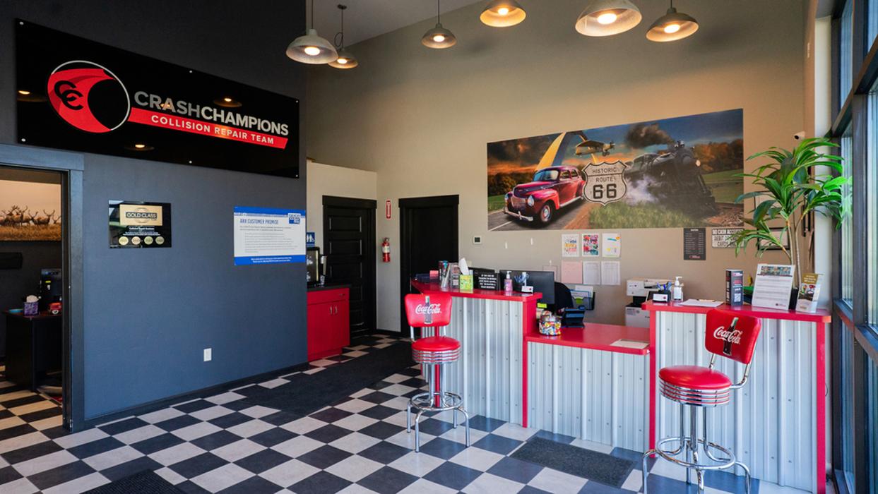 Crash Champions Collision Repair Post Falls Image