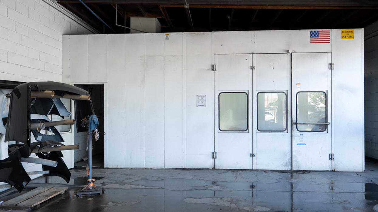 Crash Champions Collision Repair Stanton - Stanton, CA