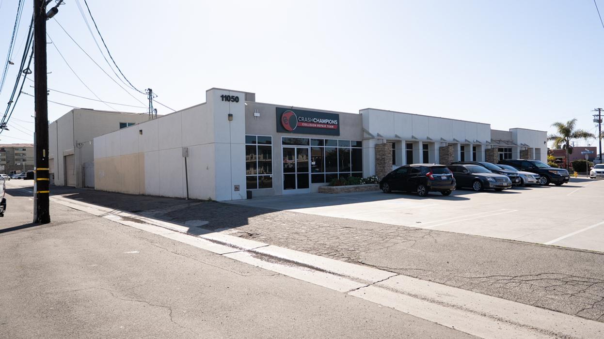 Crash Champions Collision Repair Stanton - Stanton, CA