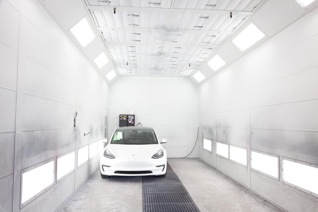 Crash Champions LUXE | EV Certified Repair Lakewood Ranch Image