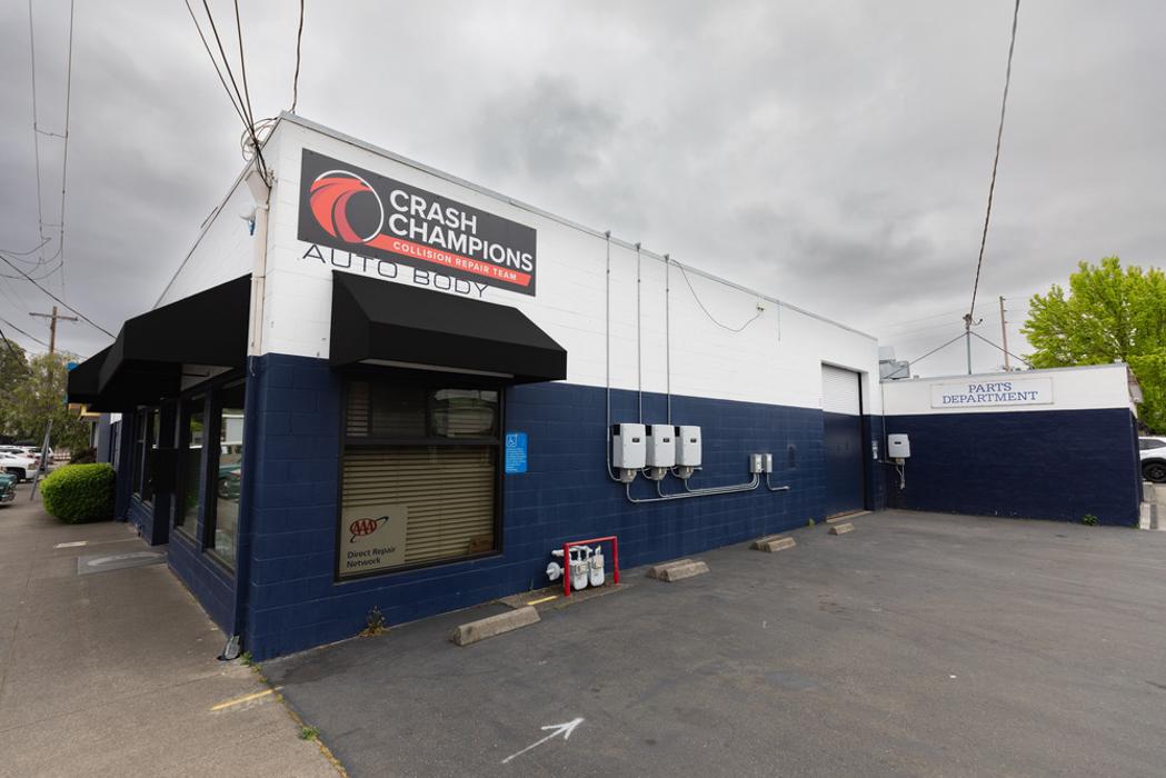 Crash Champions Collision Repair Novato Image