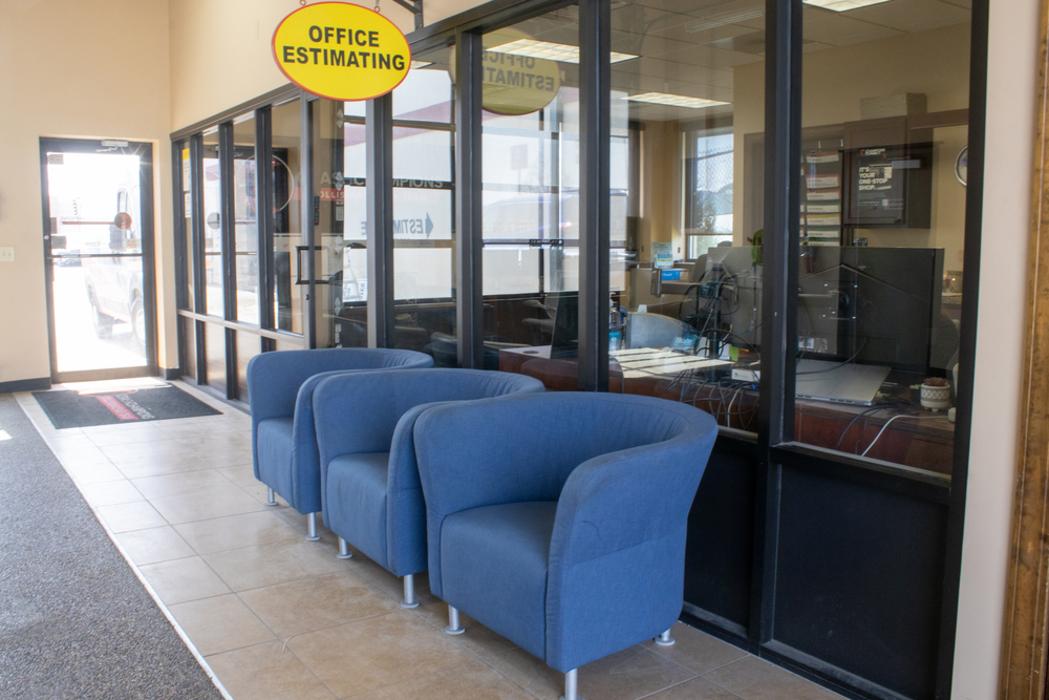 Crash Champions Collision Repair Bellevue Image