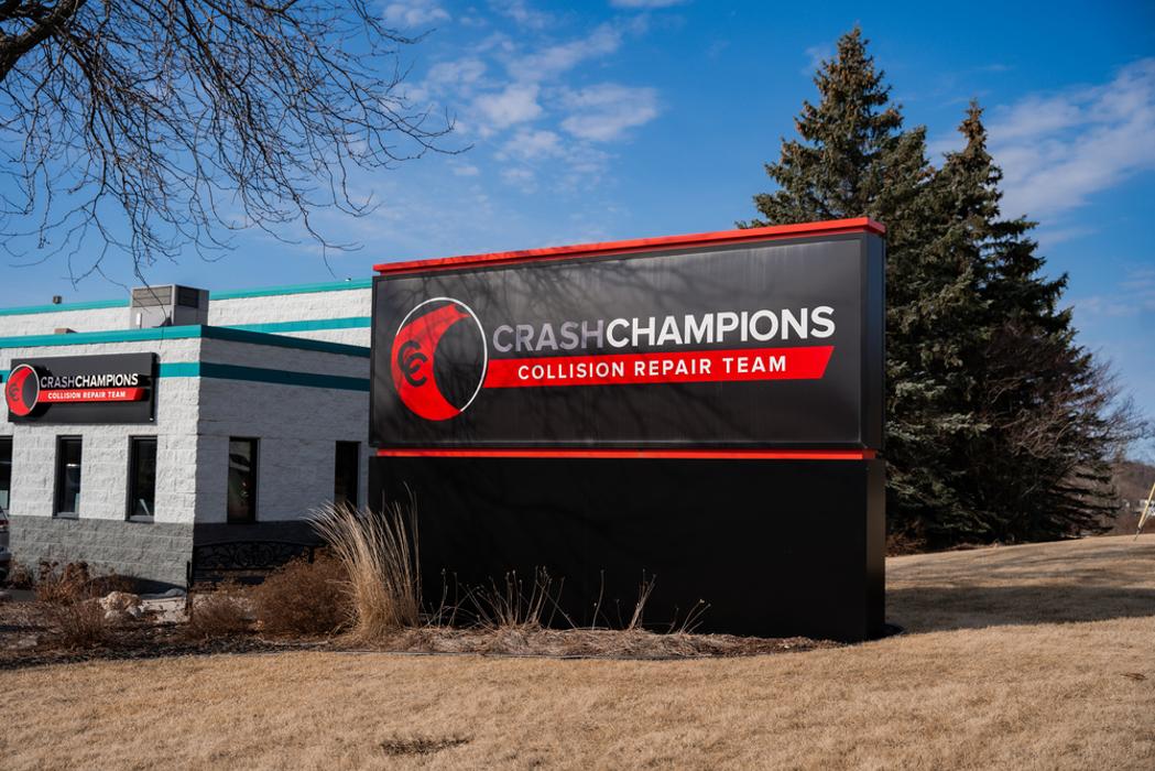 Crash Champions Collision Repair Slinger Image