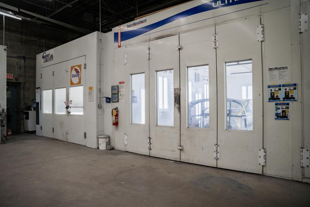 Crash Champions Collision Repair Slinger Image