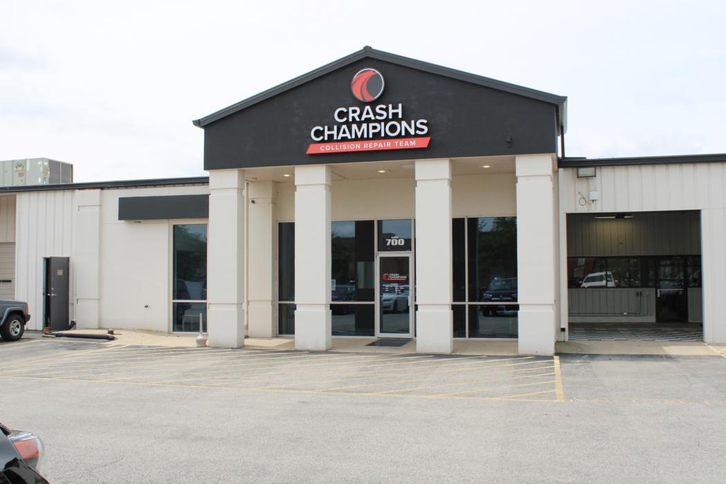 Crash Champions Collision Repair Naperville - Naperville, IL