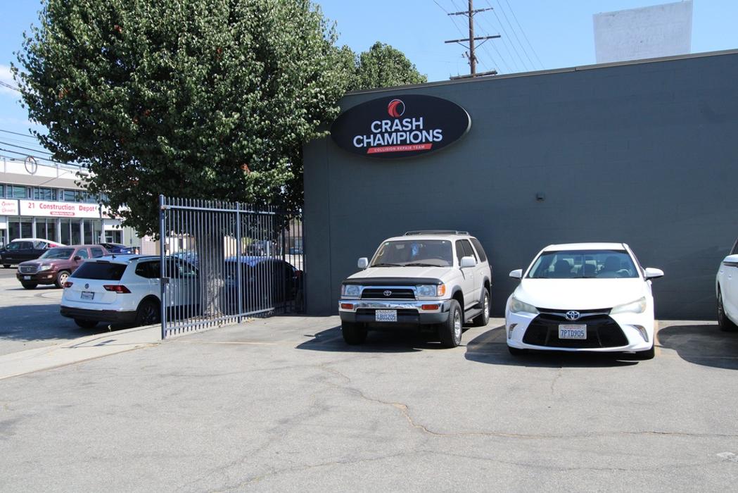 Crash Champions Collision Repair Van Nuys Oxnard Image
