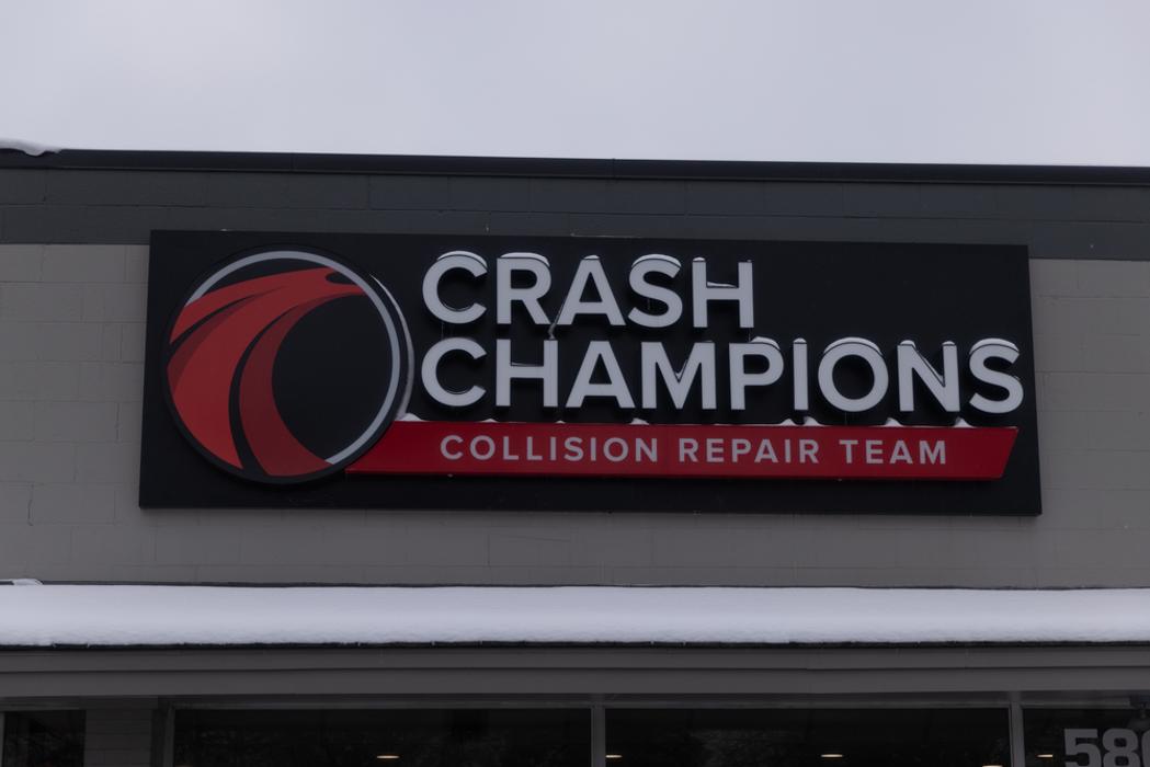 Crash Champions LUXE | EV Certified Repair Pontiac South - Pontiac, MI