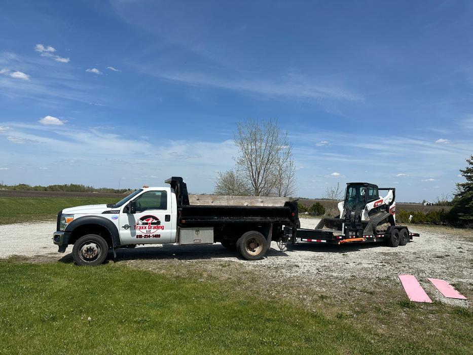 Traxx Grading LLC - Kankakee, IL