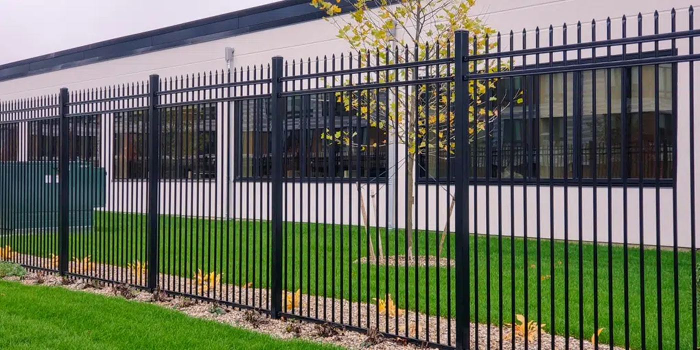 Inline Fence - South - Black Diamond, WA