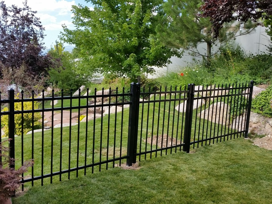 Inline Fence - South - Black Diamond, WA