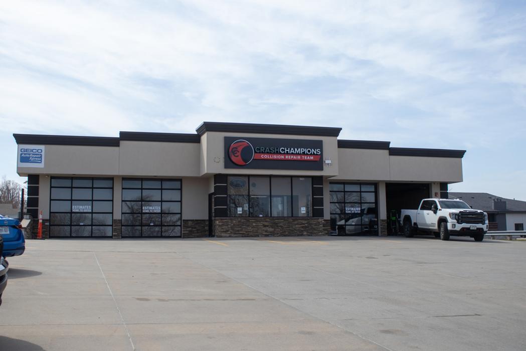 Crash Champions Collision Repair Ralston Image