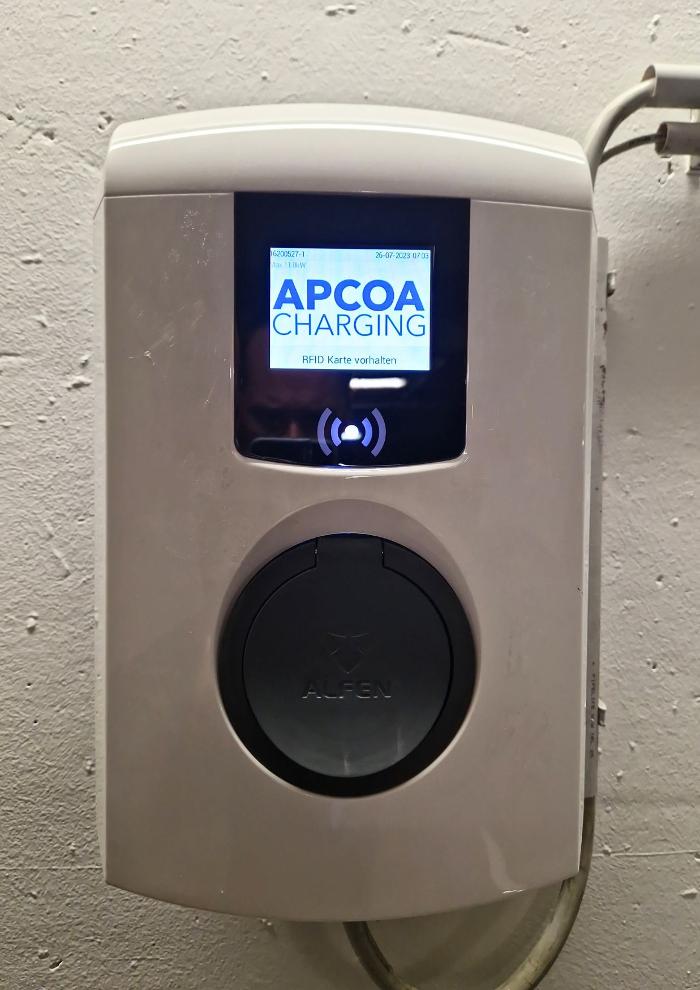 Apcoa Charging Station, Ungargasse in Wien