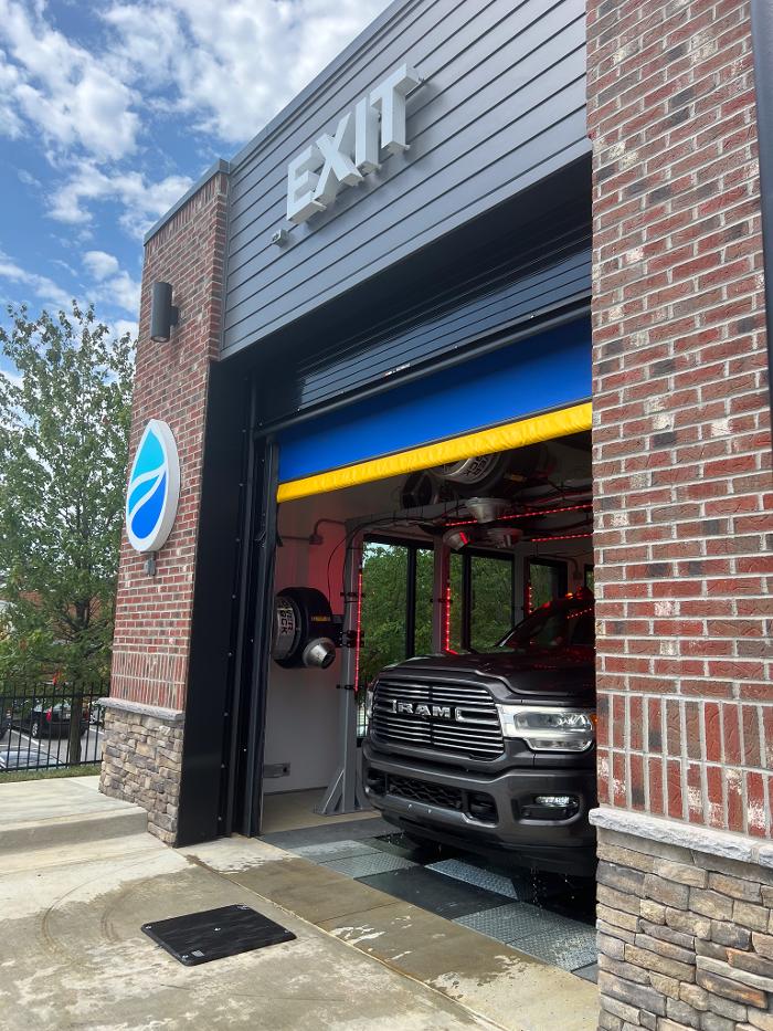 Splash In - La Plata, MD