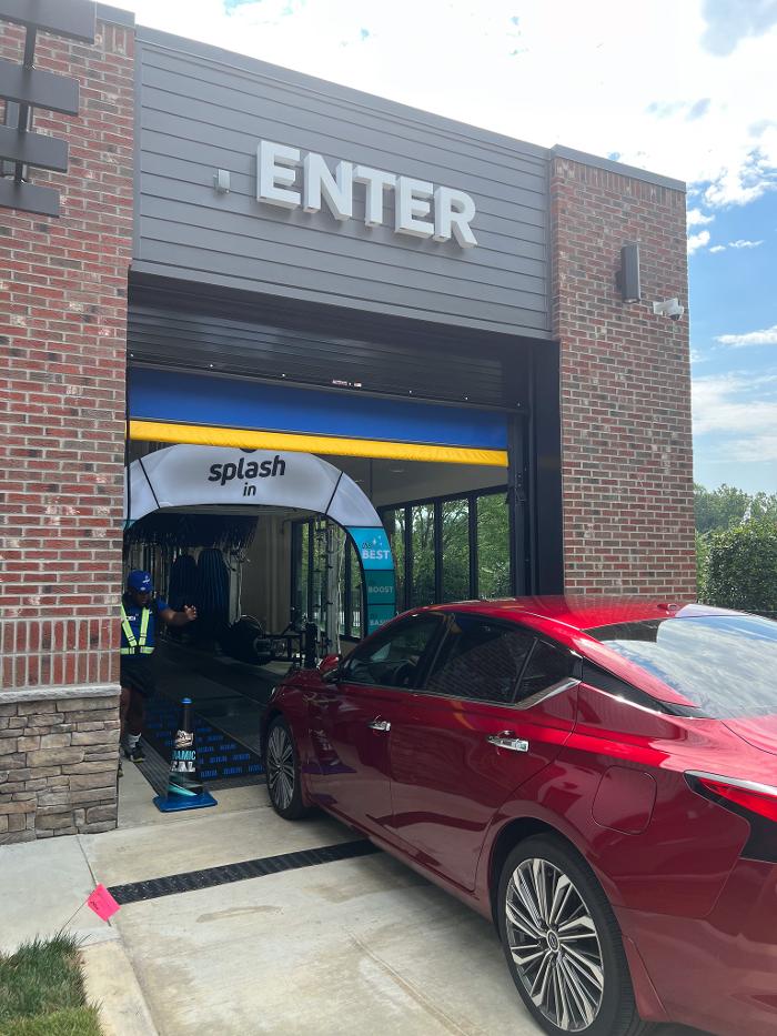 Splash In - La Plata, MD