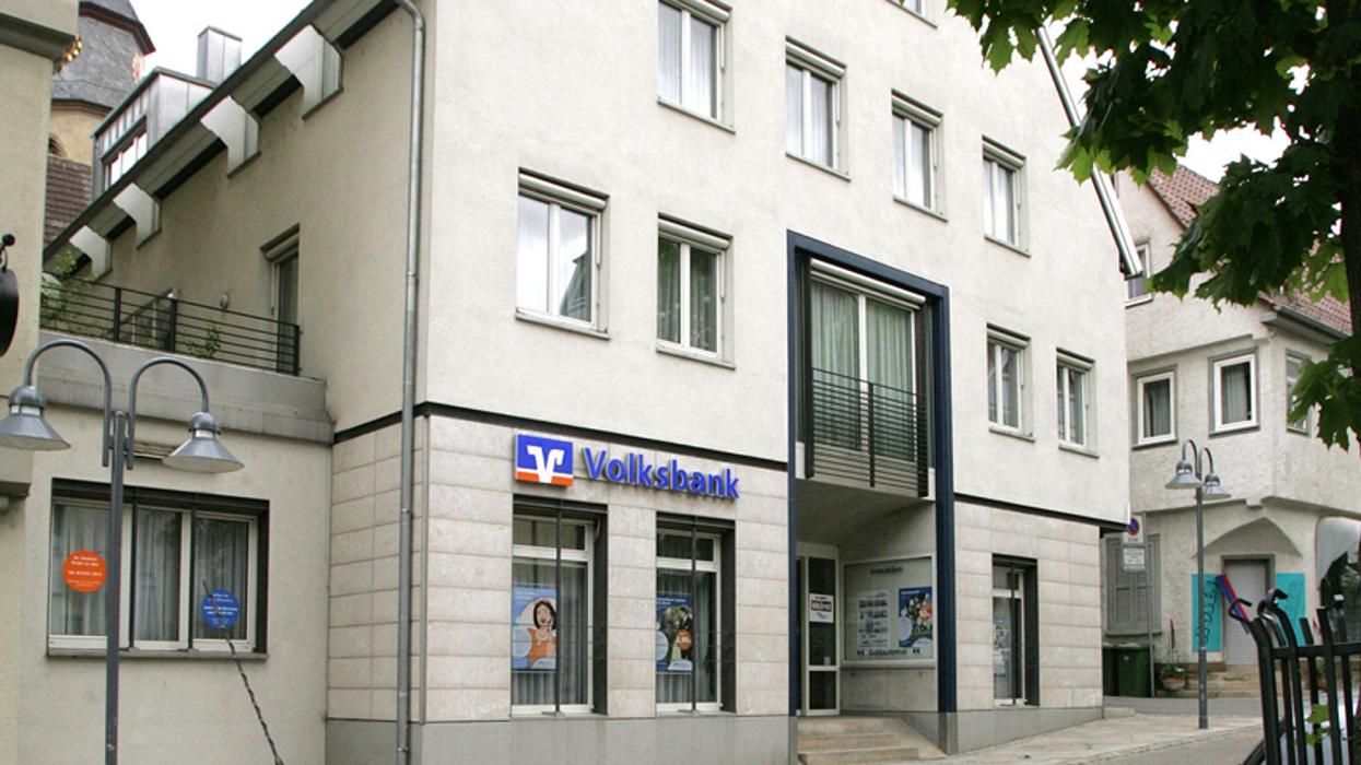 VR-Bank Ludwigsburg eG, Filiale Vaihingen, Heilbronner Straße in Vaihingen an der Enz