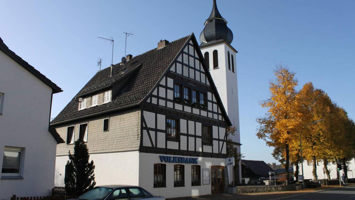 Geldautomat Volksbank Sauerland eG, Esloher Straße in Finnentrop