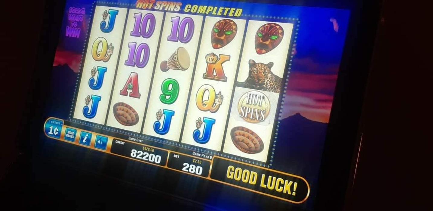 4 Leaf Lounge & Gaming - Quincy, IL