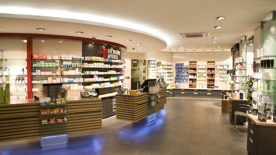 Die Bahnhof-Apotheke, Hauptstraße in Overath