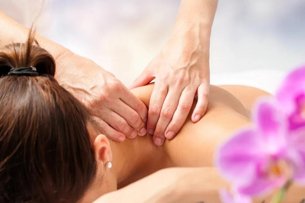 Professional Touch Atlanta Spa Bodyworks - Alpharetta, GA