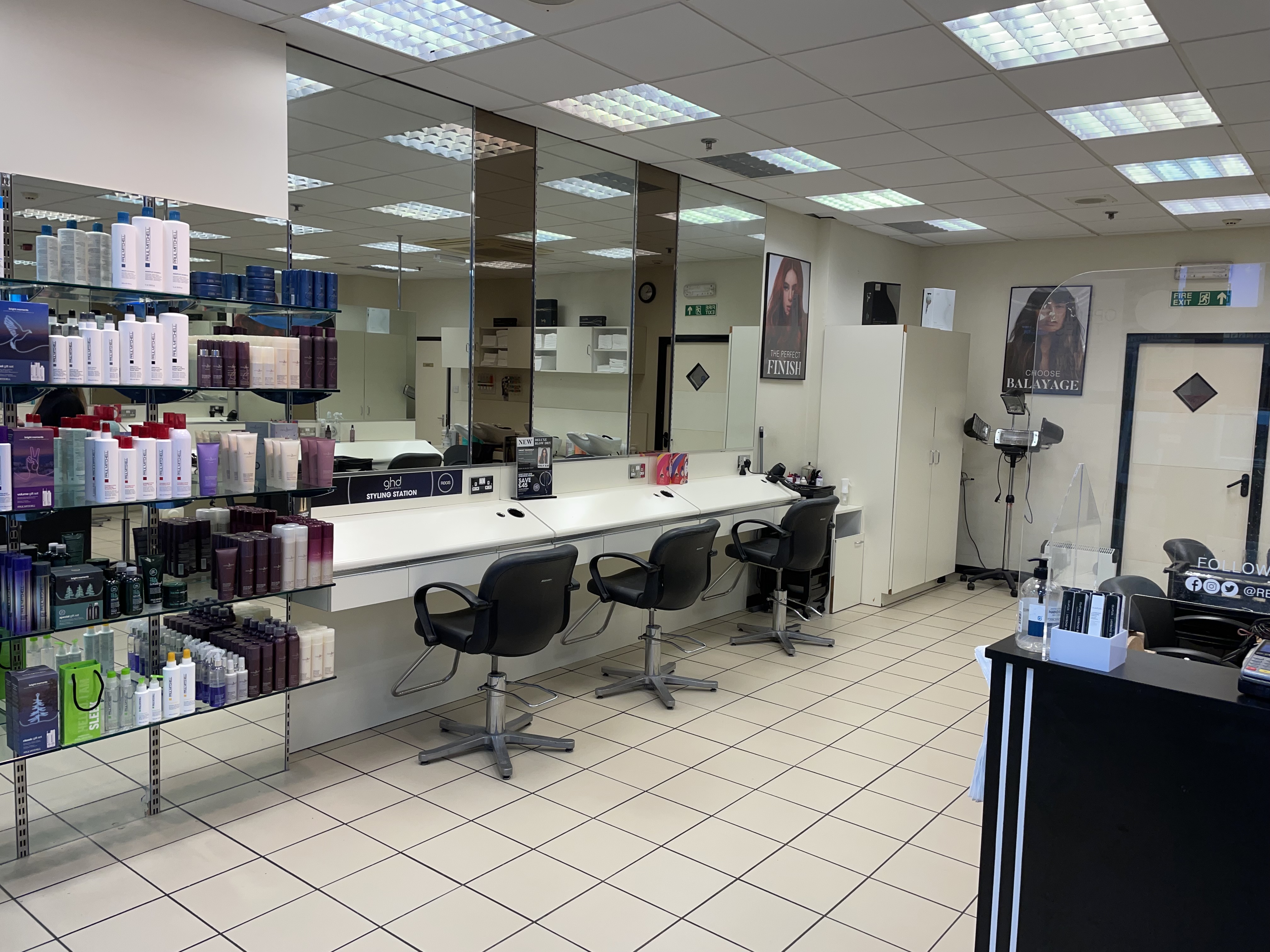 Regis Salon Horsham Horsham 01403 259414