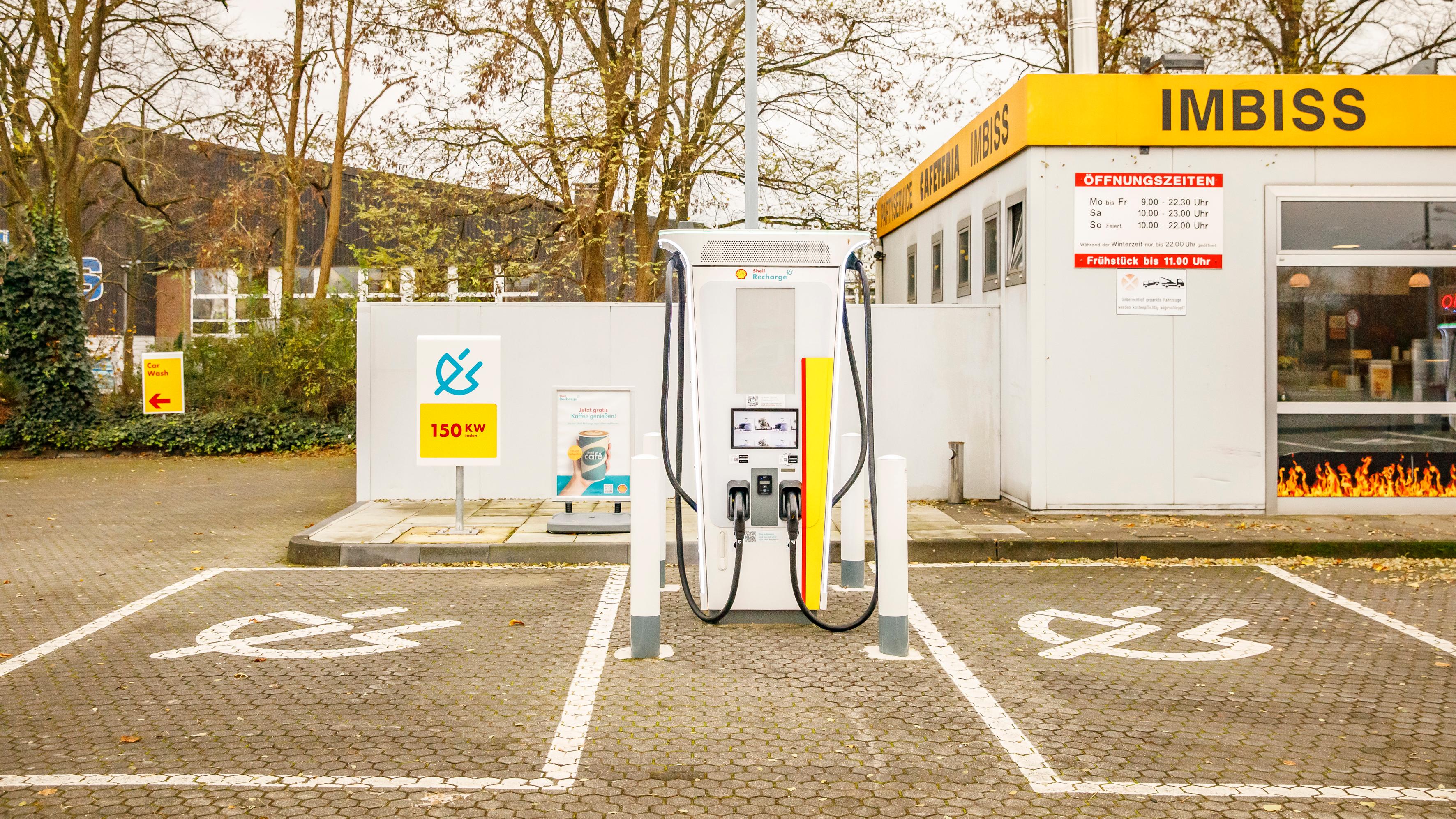Shell Recharge Charging Station, Loikumer Rott in Hamminkeln