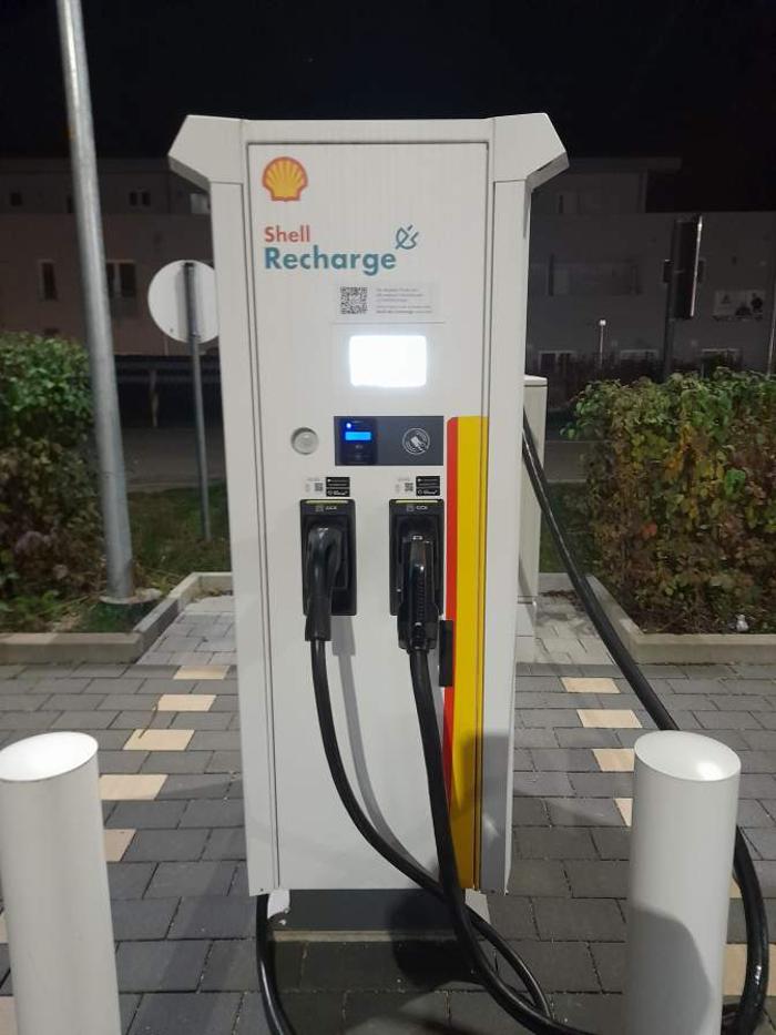 Shell Recharge Charging Station, Händelstraße in Ötigheim
