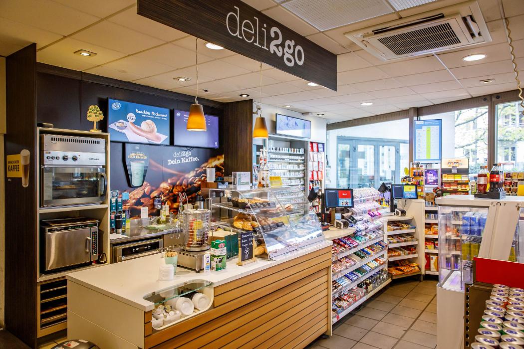 Shell Recharge Charging Station, Jülicher Straße in Berlin